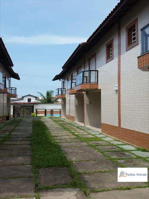 Foto 1 de Sobrado com 2 Quartos à venda, 70m² em Vila Atlântica, Mongaguá