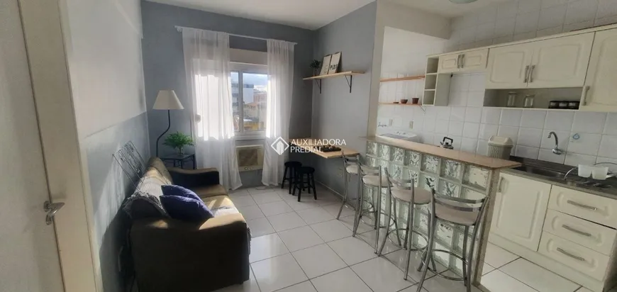 Foto 1 de Apartamento com 1 Quarto à venda, 40m² em Centro, Pelotas