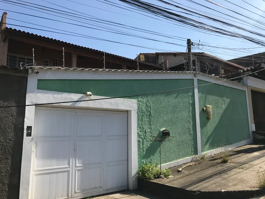 Foto 1 de Casa com 3 Quartos à venda, 315m² em Jardim Meriti, São João de Meriti