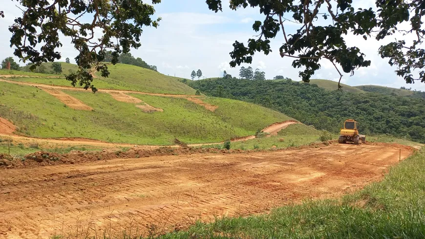 Foto 1 de Lote/Terreno à venda, 600m² em Centro, Igaratá