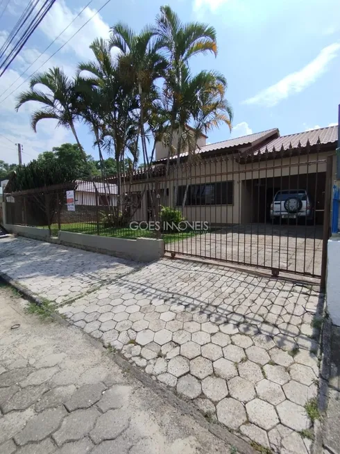 Foto 1 de Casa com 3 Quartos à venda, 170m² em Nossa Senhora da Salete, Criciúma