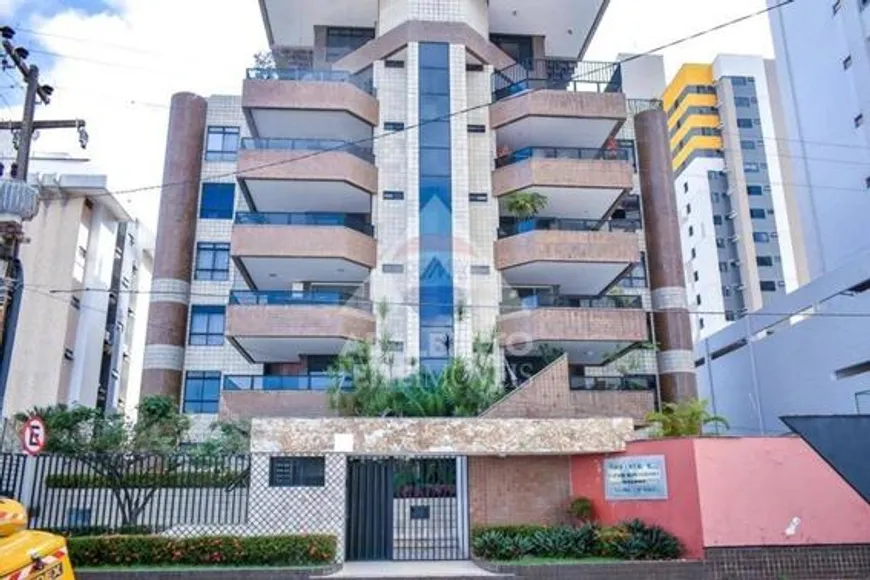 Foto 1 de Apartamento com 5 Quartos à venda, 226m² em Renascença II, São Luís