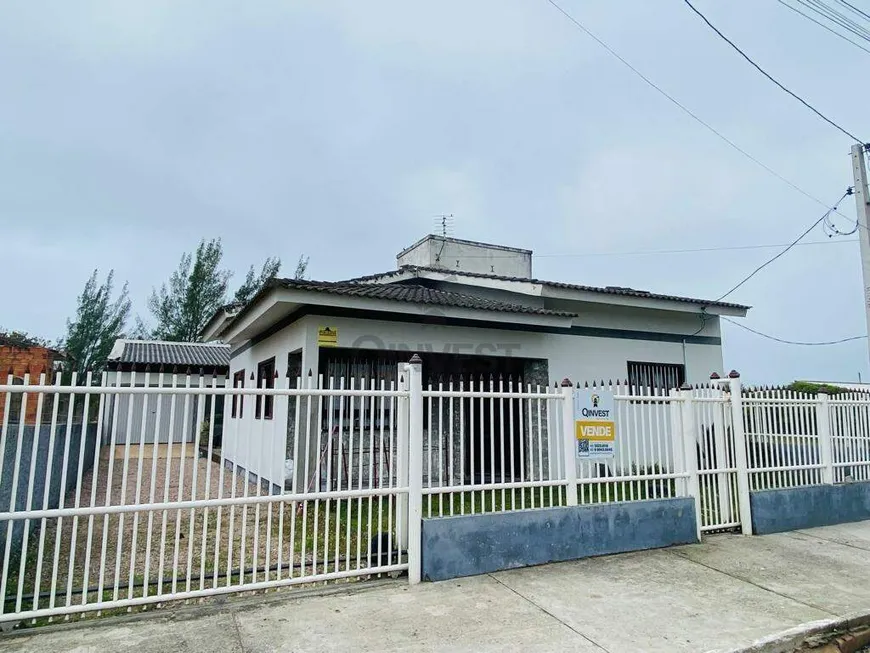 Foto 1 de Casa com 2 Quartos à venda, 140m² em Praia da Meta, Balneário Arroio do Silva