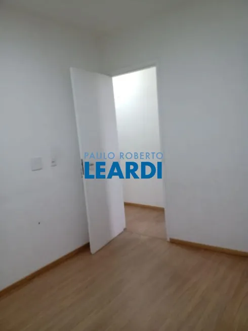 Foto 1 de Apartamento com 2 Quartos à venda, 45m² em Jardim Utinga, Santo André