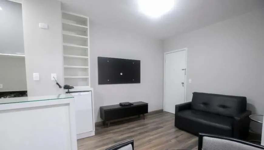 Foto 1 de Flat com 1 Quarto para alugar, 40m² em Indianópolis, São Paulo