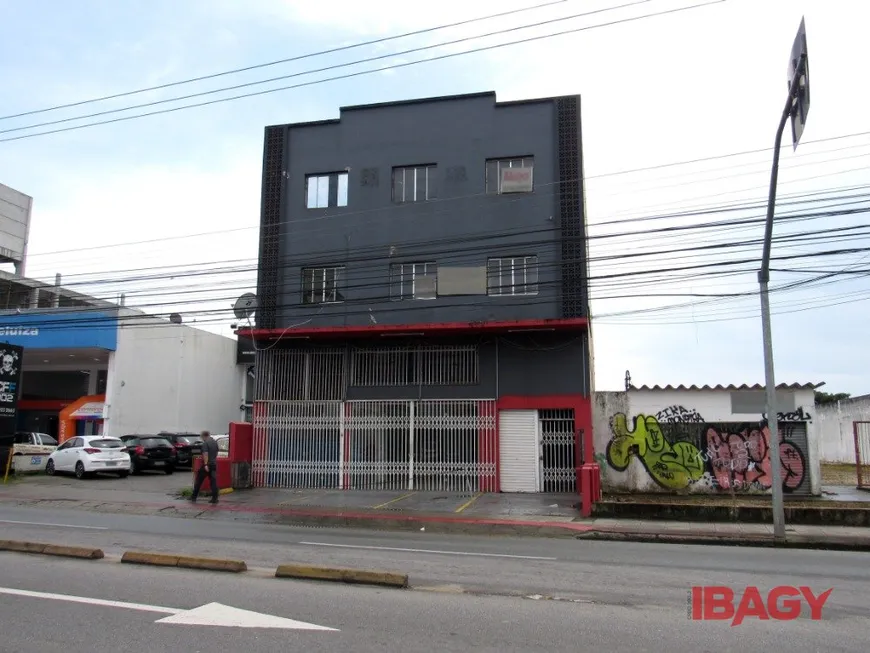 Foto 1 de Sala Comercial para alugar, 347m² em Barreiros, São José