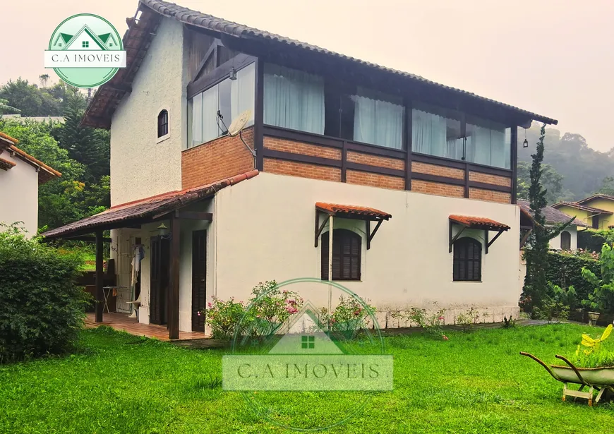 Foto 1 de Casa com 3 Quartos à venda, 200m² em Carlos Guinle, Teresópolis