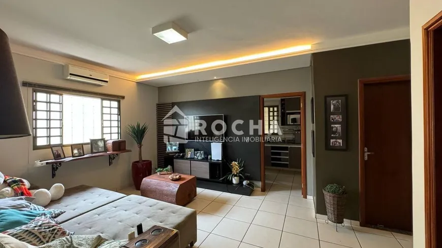 Foto 1 de Casa com 2 Quartos à venda, 77m² em Monte Castelo, Campo Grande