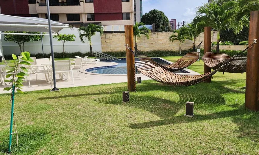 Foto 1 de Apartamento com 3 Quartos à venda, 85m² em Madalena, Recife