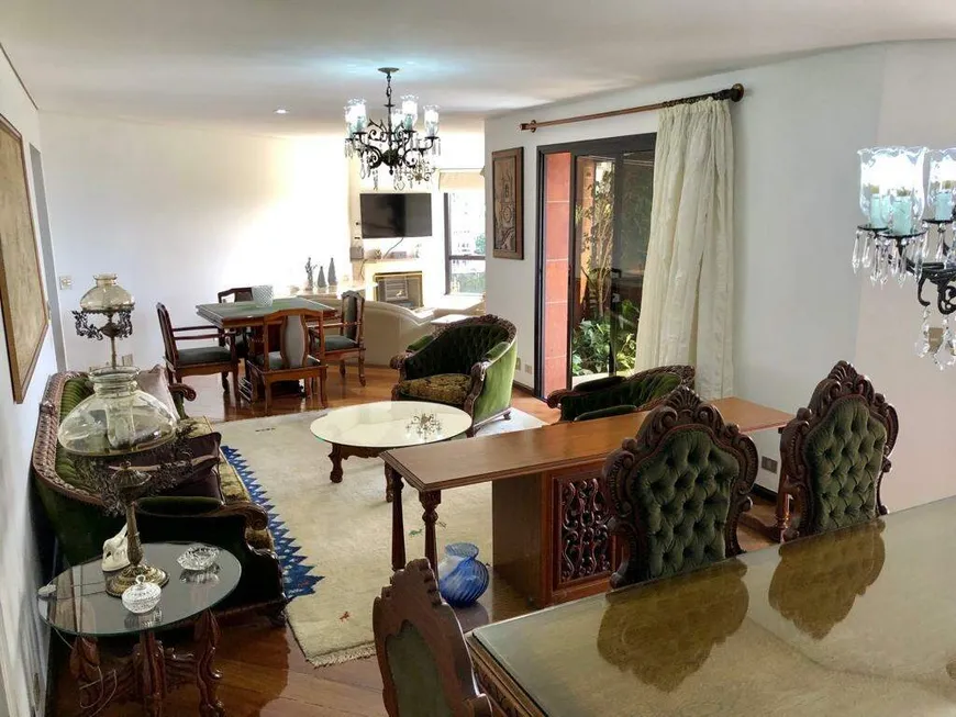 Foto 1 de Apartamento com 4 Quartos à venda, 230m² em Jardim Vitoria Regia, São Paulo