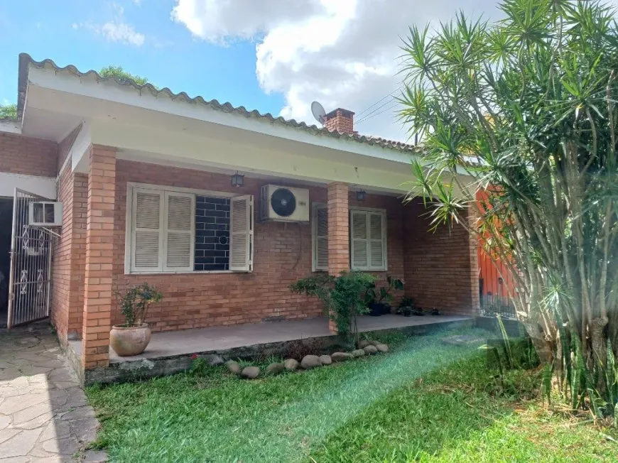 Foto 1 de Casa com 3 Quartos à venda, 156m² em Ipanema, Porto Alegre