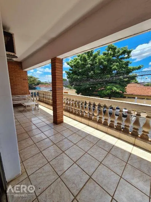 Foto 1 de Casa com 3 Quartos à venda, 336m² em Centro, Bauru