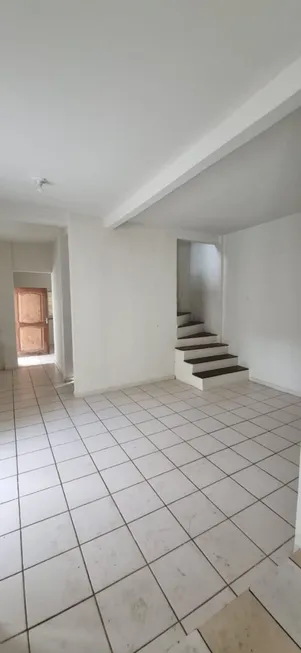 Foto 1 de Casa com 4 Quartos à venda, 225m² em Anil, São Luís