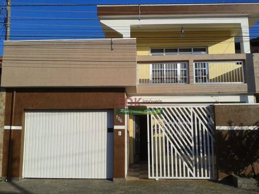 Foto 1 de Sobrado com 4 Quartos à venda, 137m² em Cidade Jardim, Jacareí