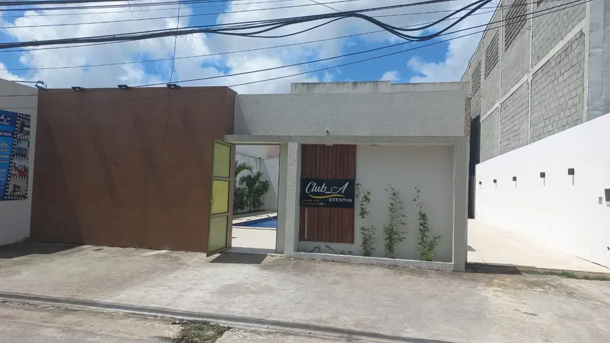 Foto 1 de Galpão/Depósito/Armazém com 3 Quartos à venda, 750m² em Santos Dumont, Maceió