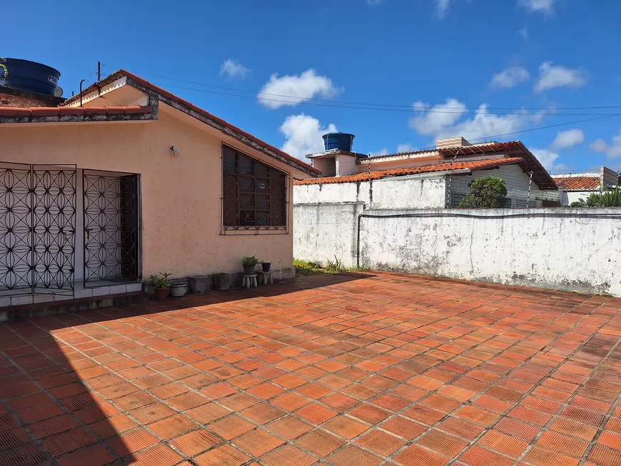 Foto 1 de Casa com 3 Quartos à venda, 100m² em Pitimbu, Natal