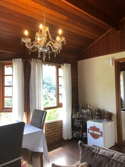 Foto 1 de Casa de Condomínio com 2 Quartos à venda, 65m² em Itaipava, Petrópolis