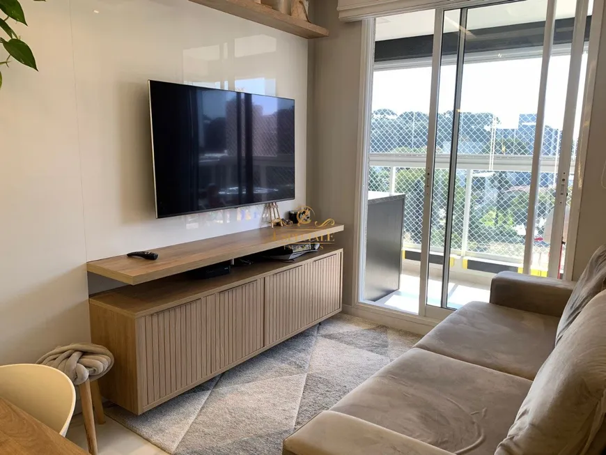 Foto 1 de Apartamento com 2 Quartos para alugar, 66m² em Cabral, Curitiba