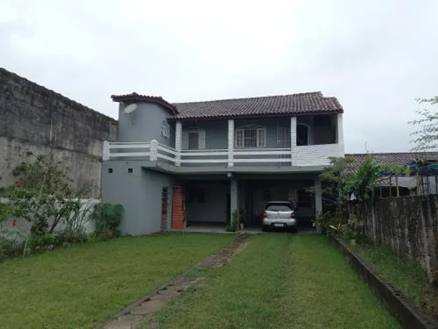 Foto 1 de Sobrado com 3 Quartos à venda, 191m² em Califórnia, Itanhaém