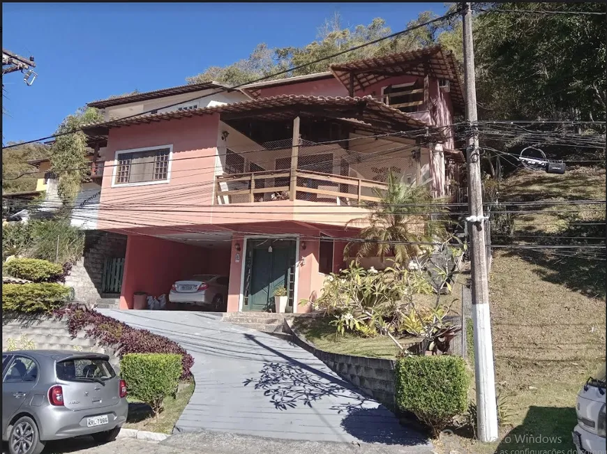 Foto 1 de Casa de Condomínio com 3 Quartos à venda, 286m² em Serra Grande, Niterói