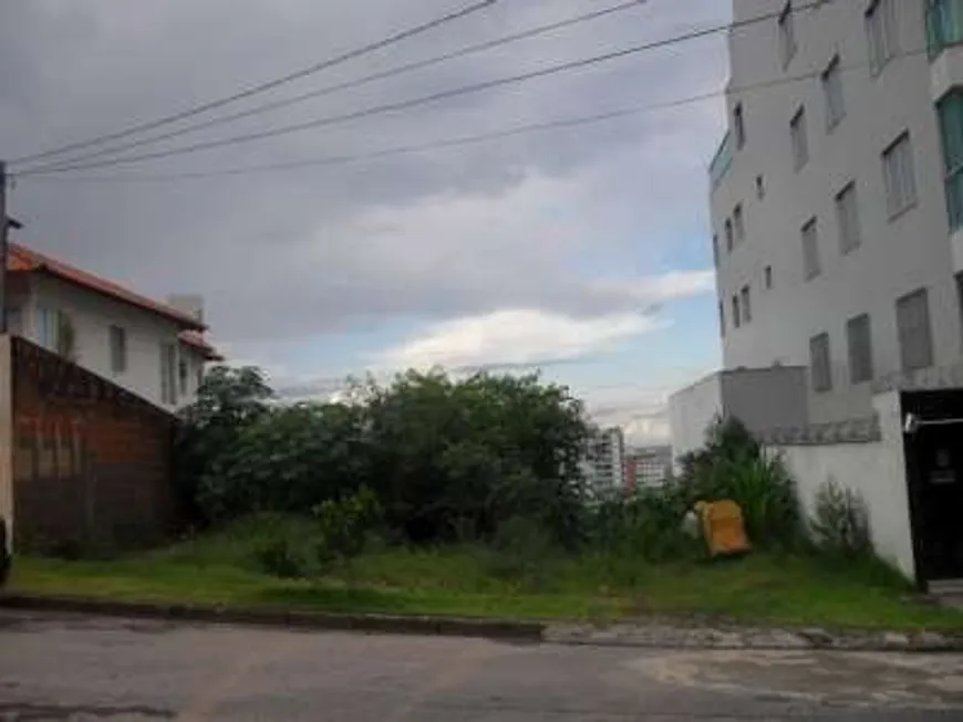 Foto 1 de Lote/Terreno à venda, 890m² em Santa Lúcia, Belo Horizonte