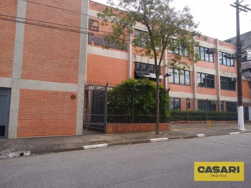 Foto 1 de Galpão/Depósito/Armazém à venda, 2596m² em Canhema, Diadema