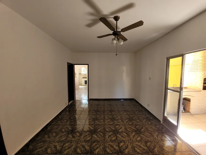 Foto 1 de Apartamento com 3 Quartos para alugar, 90m² em Olaria, Rio de Janeiro