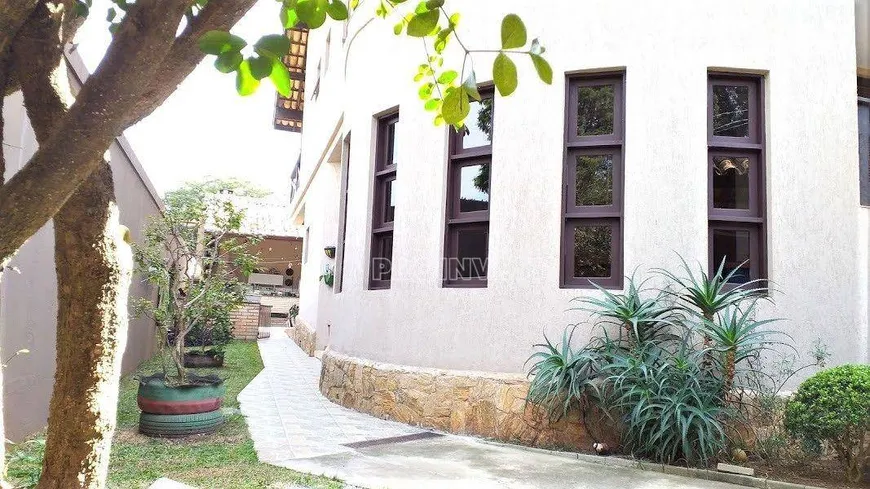 Foto 1 de Casa com 3 Quartos à venda, 285m² em Vila Diva, Carapicuíba