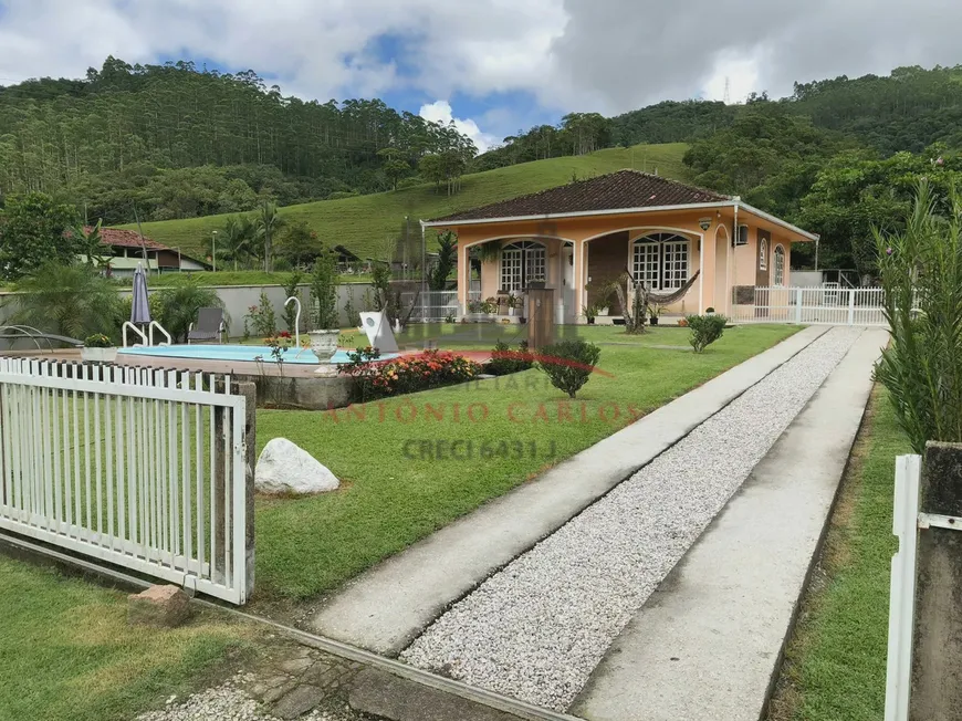 Foto 1 de Casa com 2 Quartos à venda, 100m² em , Antônio Carlos