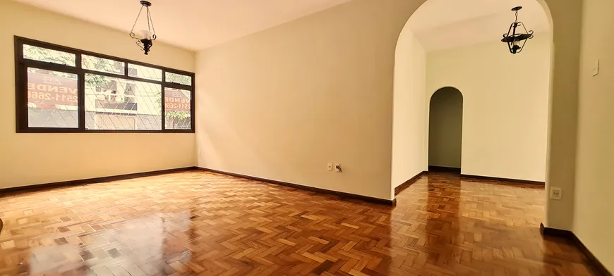 Foto 1 de Apartamento com 3 Quartos à venda, 200m² em Santo Agostinho, Belo Horizonte