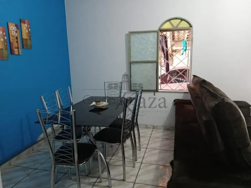 Foto 1 de Casa com 5 Quartos à venda, 196m² em Conjunto Residencial Trinta e Um de Março, São José dos Campos