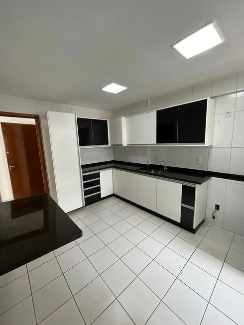 Foto 1 de Apartamento com 3 Quartos para alugar, 112m² em Setor Bueno, Goiânia