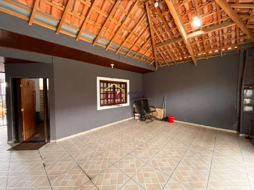 Foto 1 de Casa com 3 Quartos à venda, 180m² em Jardim Santa Júlia, São José dos Campos