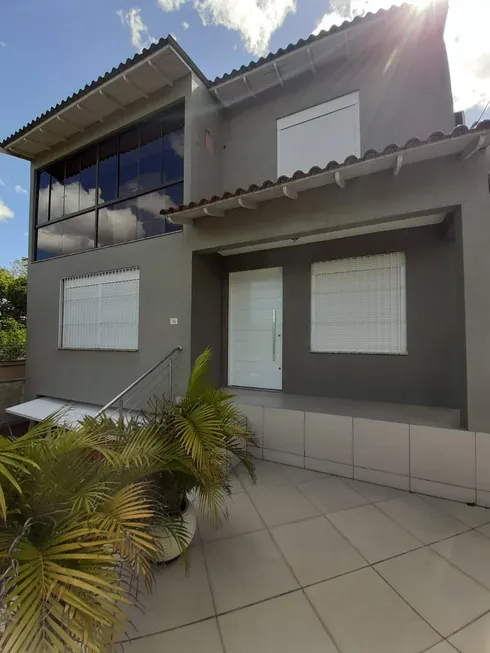 Foto 1 de Casa com 3 Quartos à venda, 270m² em Morro Santana, Porto Alegre