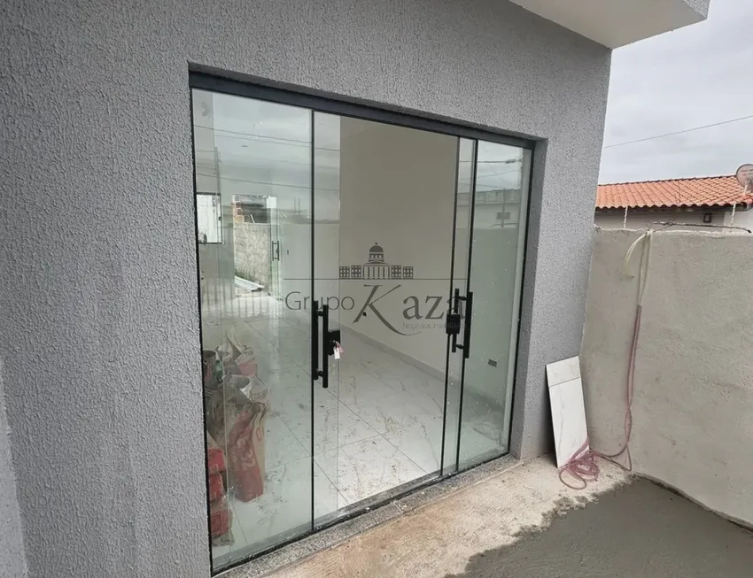 Foto 1 de Casa com 2 Quartos à venda, 51m² em Jardim Alvorada, Jacareí