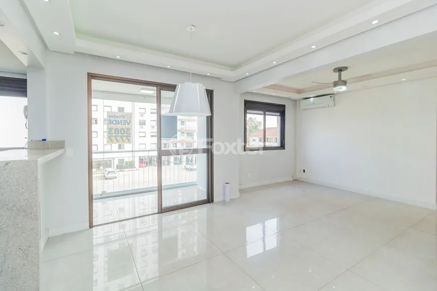 Foto 1 de Apartamento com 3 Quartos à venda, 81m² em Santa Maria Goretti, Porto Alegre