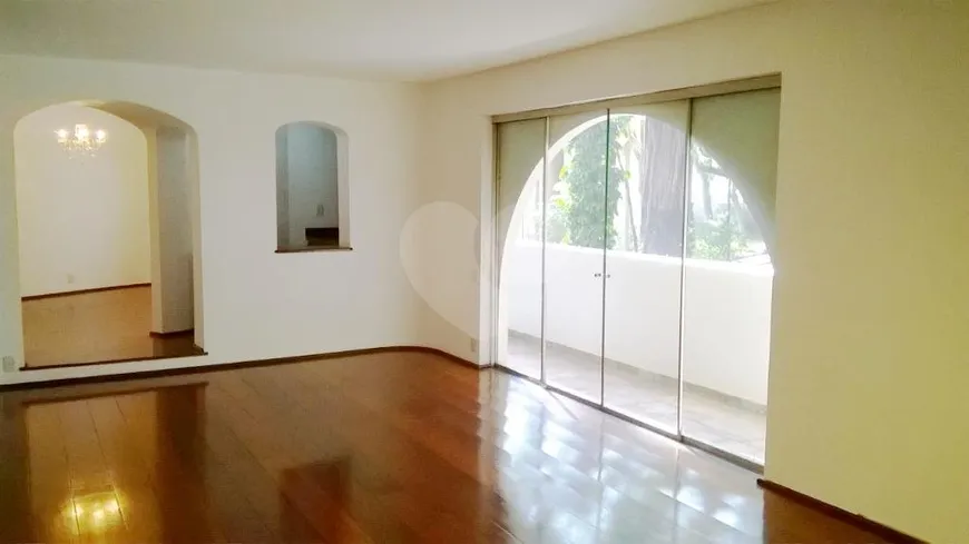 Foto 1 de Apartamento com 3 Quartos à venda, 207m² em Granja Julieta, São Paulo