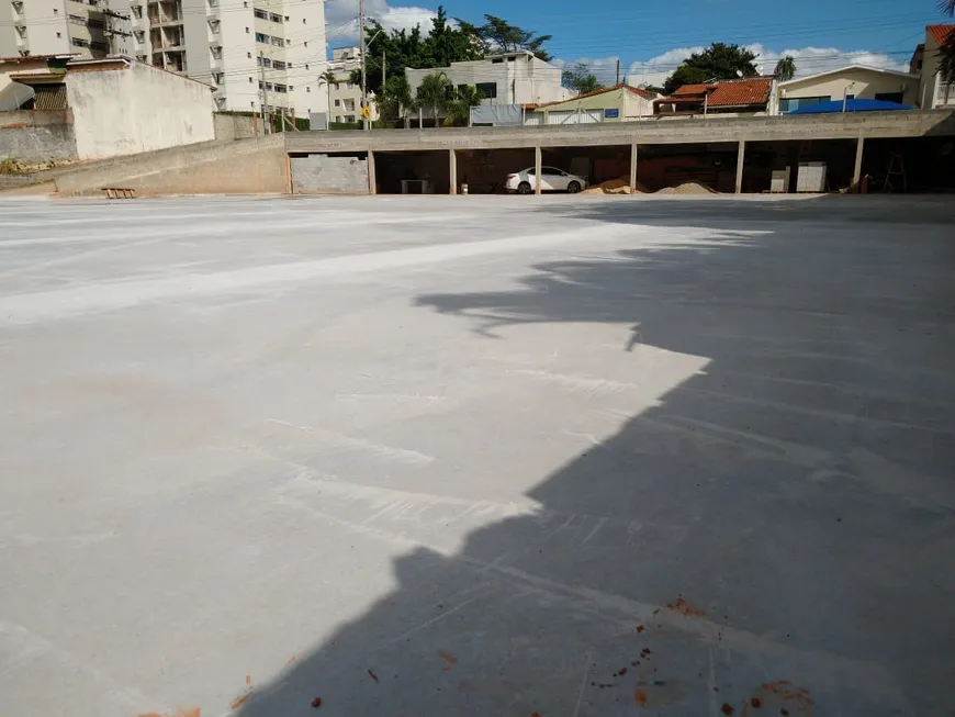 Foto 1 de Lote/Terreno para venda ou aluguel, 2084m² em Jardim Simus, Sorocaba