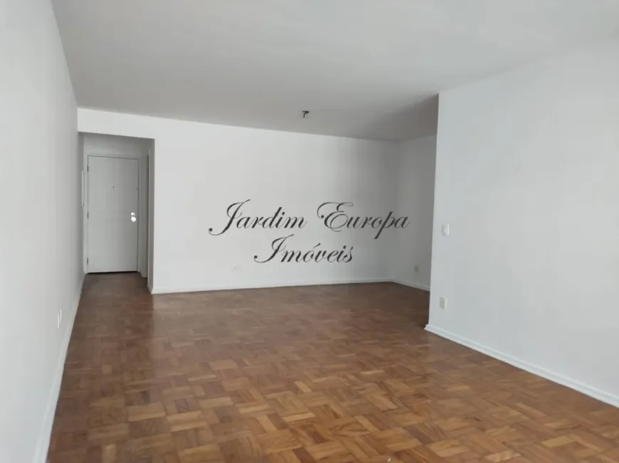 Foto 1 de Apartamento com 3 Quartos à venda, 124m² em Jardim Europa, São Paulo