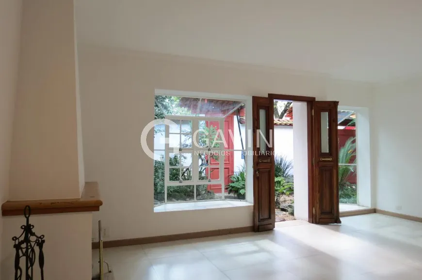 Foto 1 de Casa com 3 Quartos à venda, 150m² em Vila Olímpia, São Paulo