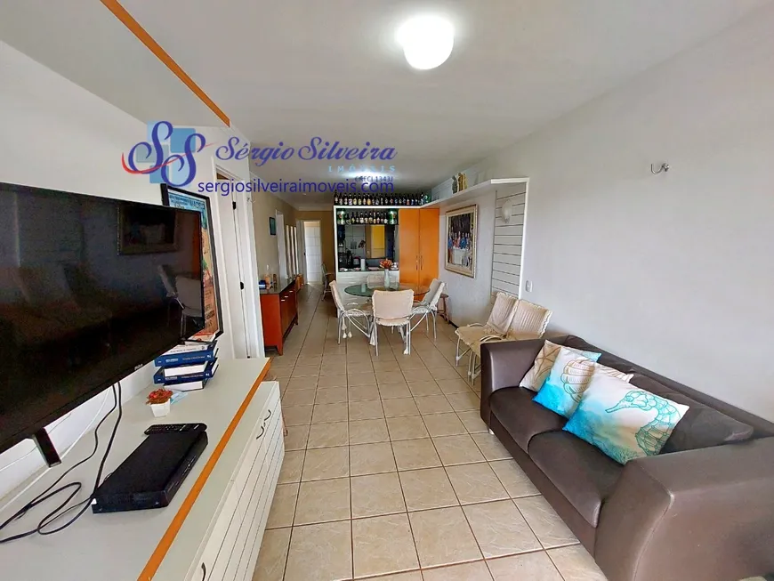 Foto 1 de Apartamento com 3 Quartos à venda, 100m² em Porto das Dunas, Aquiraz