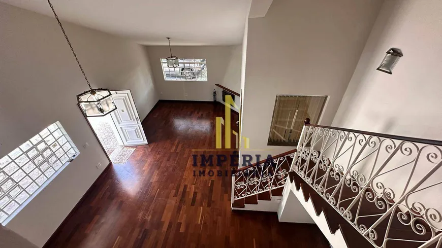 Foto 1 de Casa com 4 Quartos à venda, 246m² em JARDIM TORRES SAO JOSE, Jundiaí