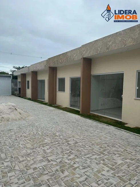 Foto 1 de Casa de Condomínio com 2 Quartos à venda, 45m² em Buraquinho, Lauro de Freitas