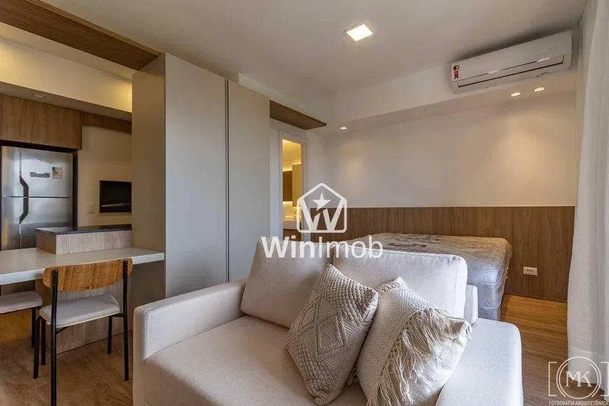 Foto 1 de Apartamento com 1 Quarto à venda, 37m² em Boa Vista, Porto Alegre