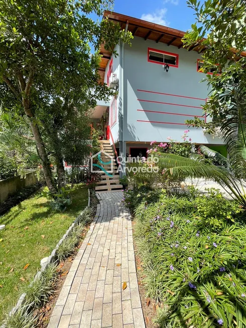 Foto 1 de Casa com 4 Quartos à venda, 296m² em Fazenda da Armacao, Governador Celso Ramos