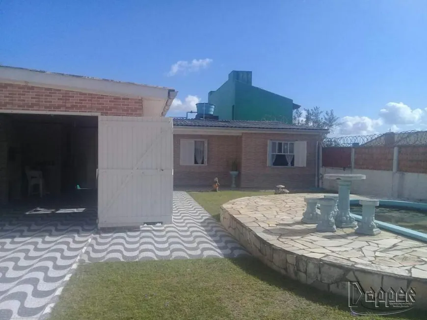 Foto 1 de Casa com 2 Quartos à venda, 116m² em Centro, Balneário Pinhal