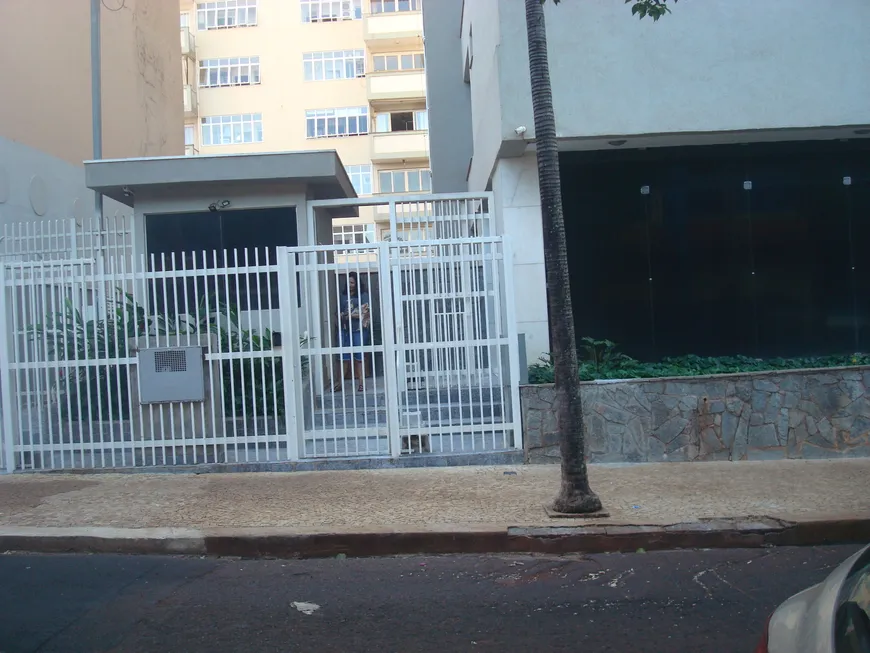Foto 1 de Apartamento com 2 Quartos para alugar, 80m² em Centro, Ribeirão Preto