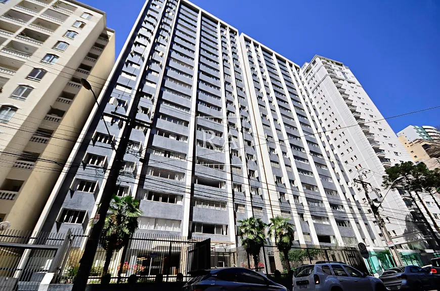 Foto 1 de Apartamento com 3 Quartos à venda, 159m² em Água Verde, Curitiba