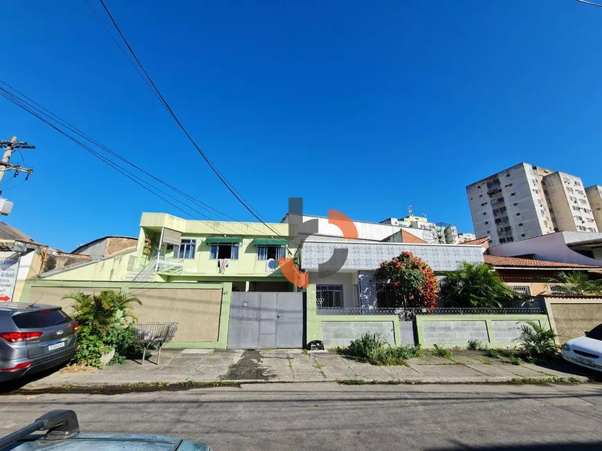 Foto 1 de Casa com 4 Quartos à venda, 211m² em Luz, Nova Iguaçu