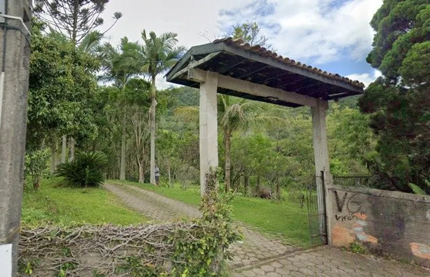 Foto 1 de Lote/Terreno à venda, 59566m² em Vargem do Bom Jesus, Florianópolis